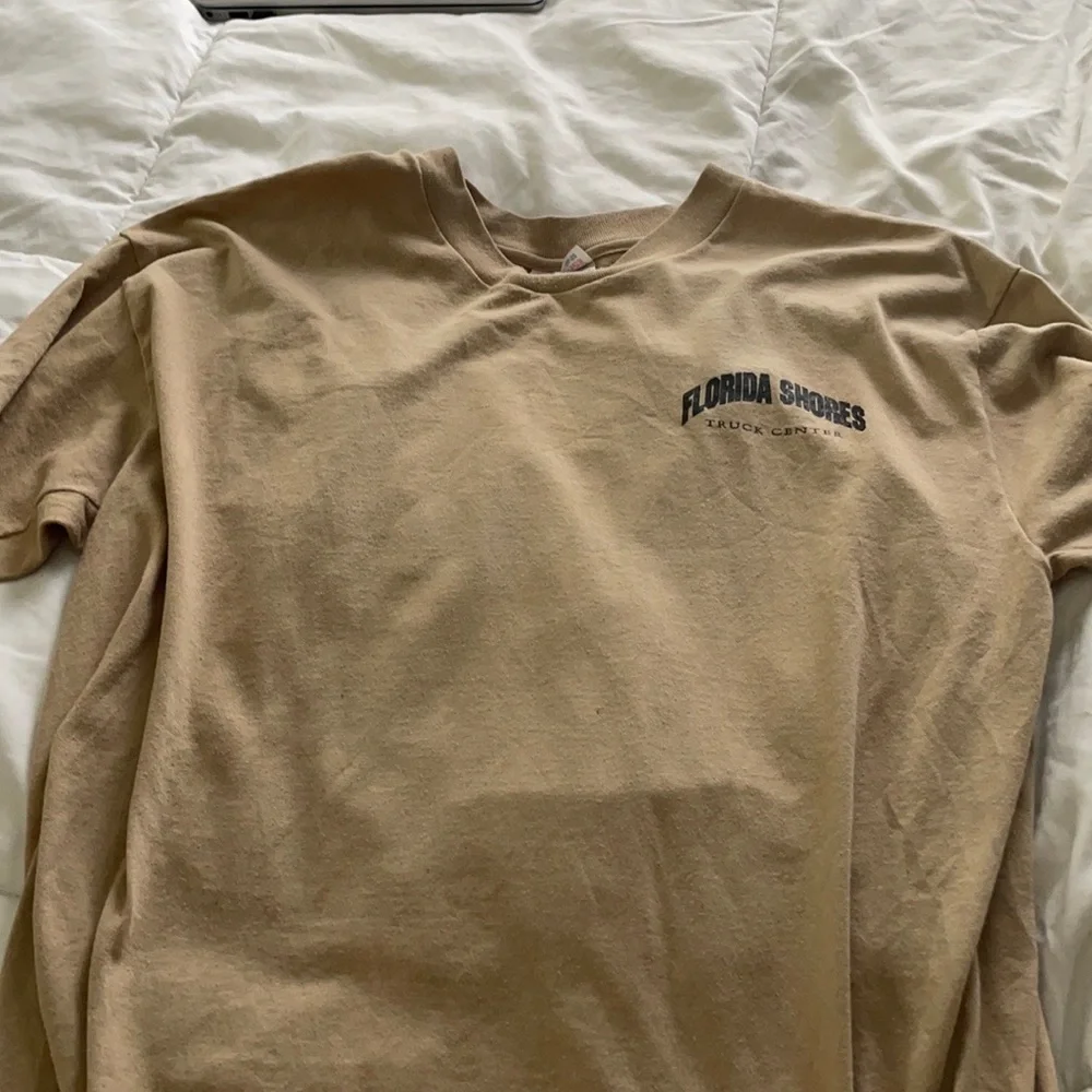 Graphic Tee - Picture 3 of 5